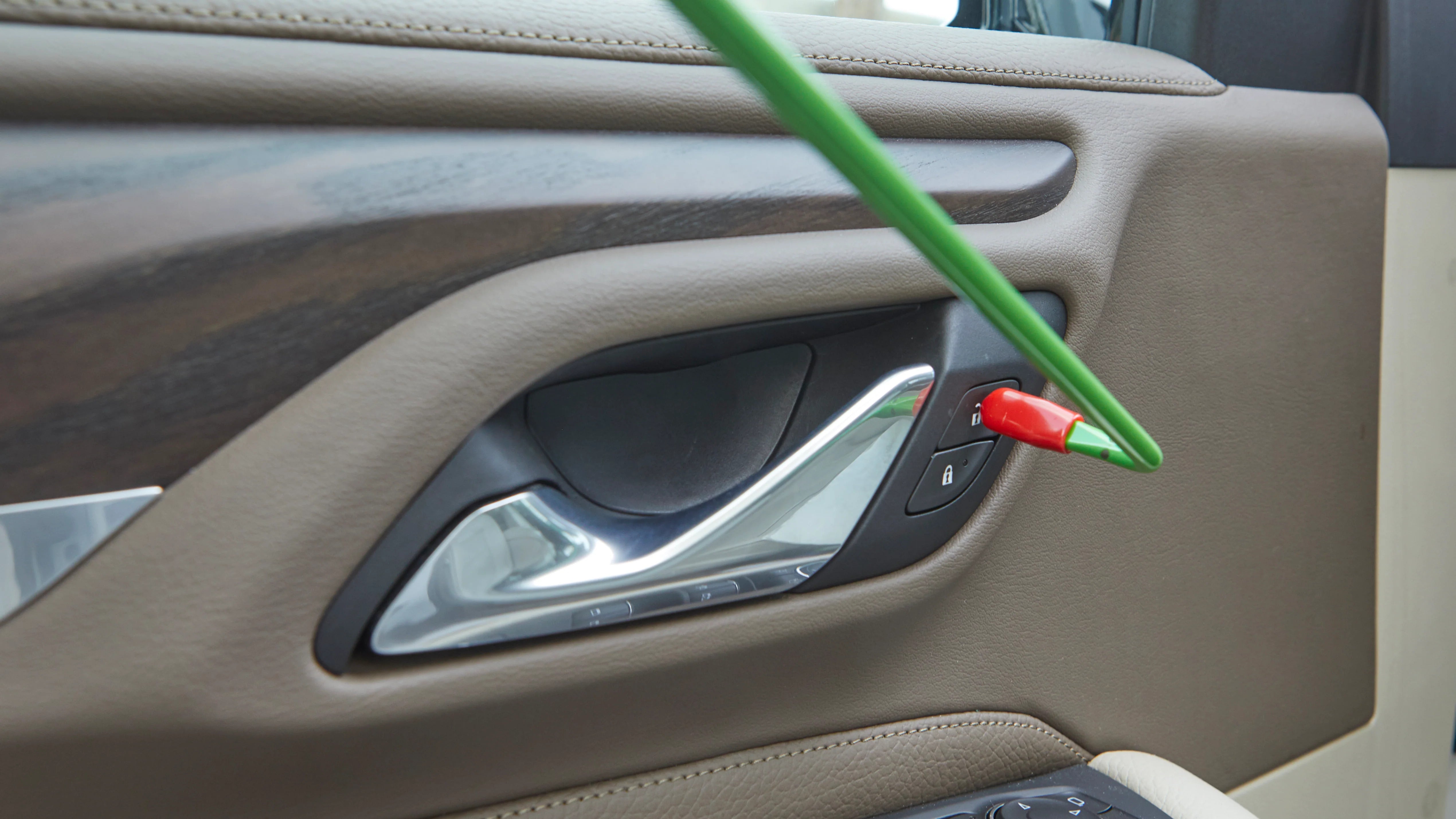 Super Multi-Purpose Easy Access & Inflate-A-Wedge Kit